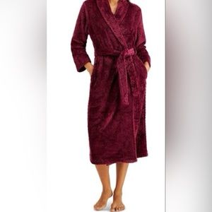 Charter Club Women's Long Plush Zig-Zag Cozy Wrap Robe Wine
